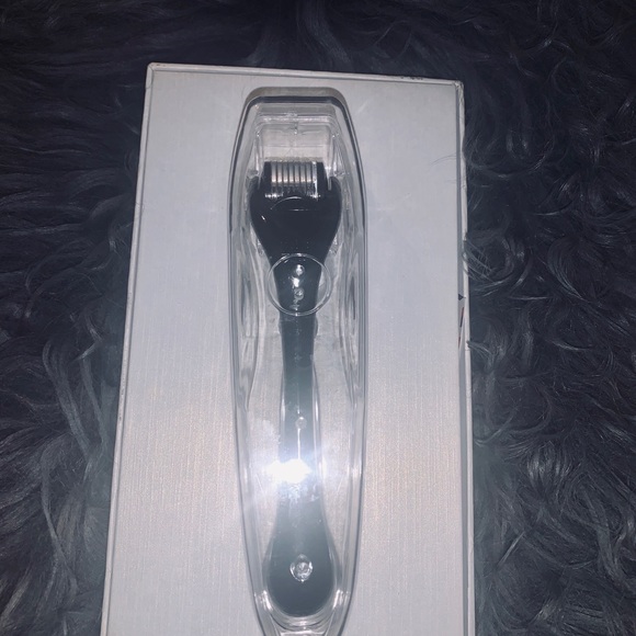 ❤️Dermaroller ❤️ - Picture 2 of 2